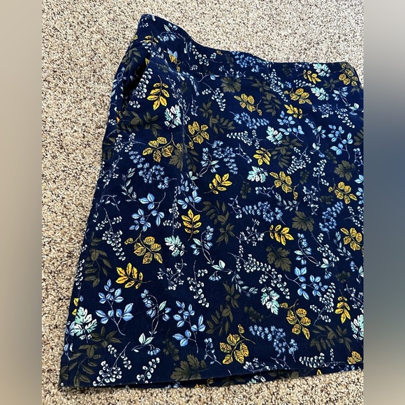 💛🌼 Talbots Women's Navy Blue Floral Print Corduroy A-Line Skirt - Size 14 💛🌼 - Picture 5 of 11